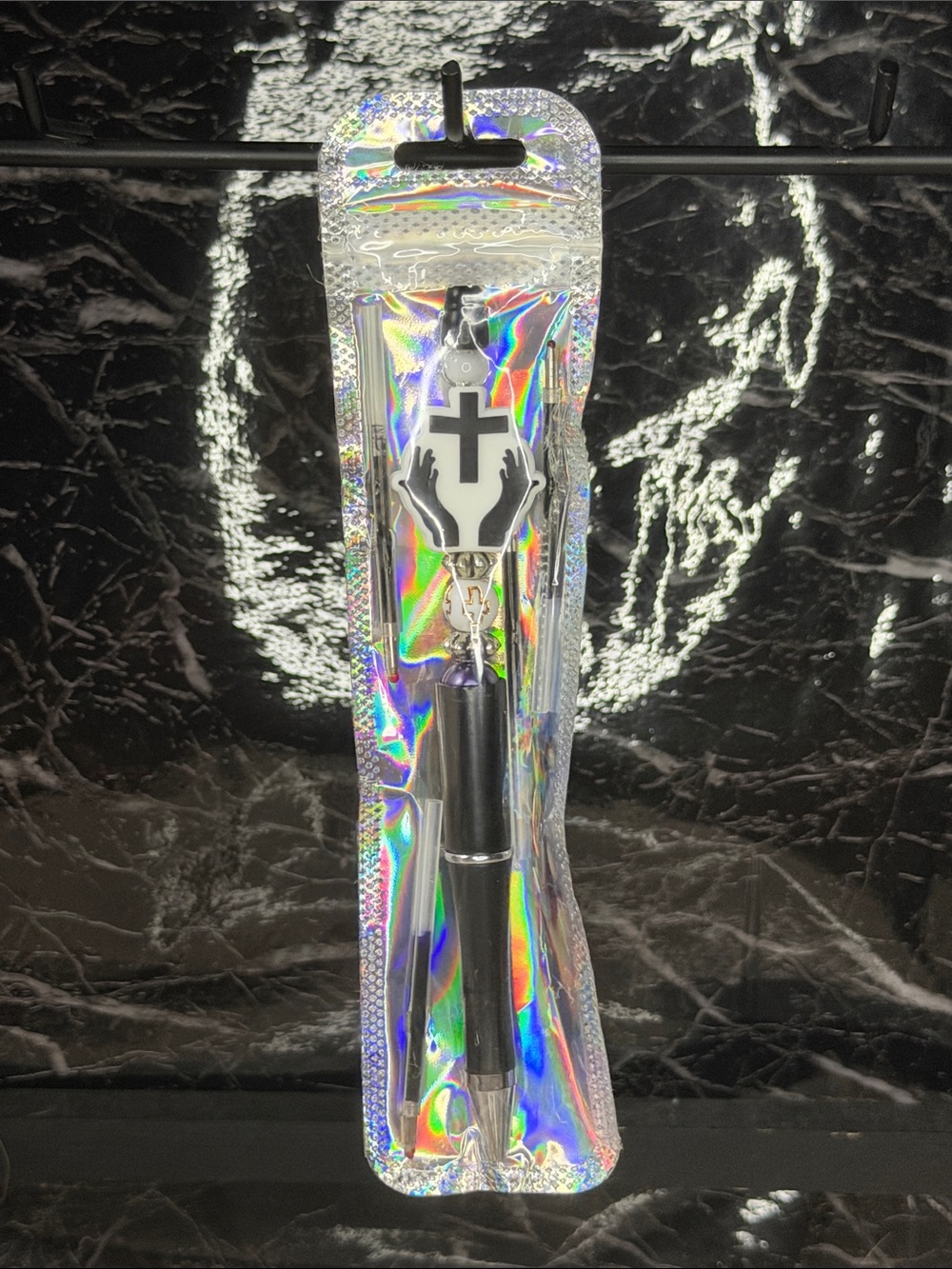 Black Cross Focal Bead Pen
Black and Blue Ink